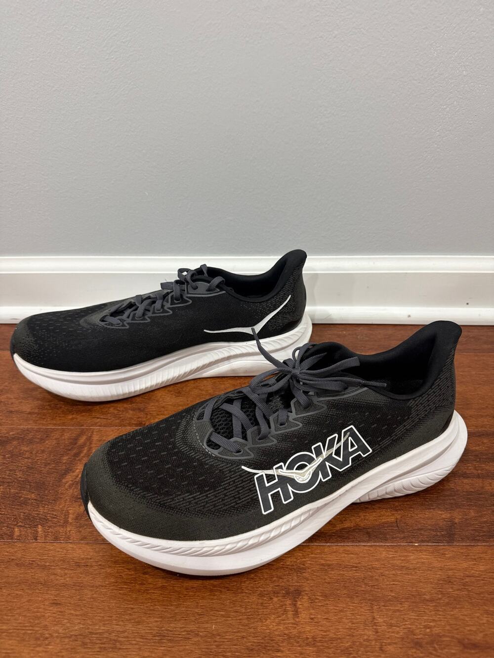 HOKA Mach 6 Men’s 12.5 2E Wide Black White Running Shoes EUC